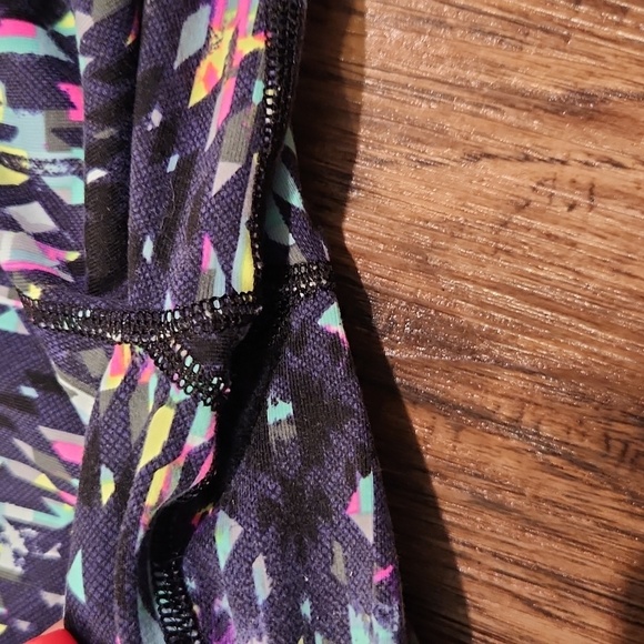 Victoria Secret leggings - Picture 4 of 5